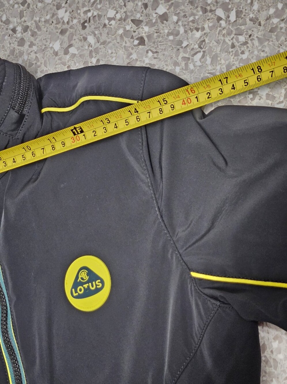 Lotus Softshell Jacket Womens Size 8 UK Racing Hooded Streetwear Racewear Moto - Picture 3 of 15